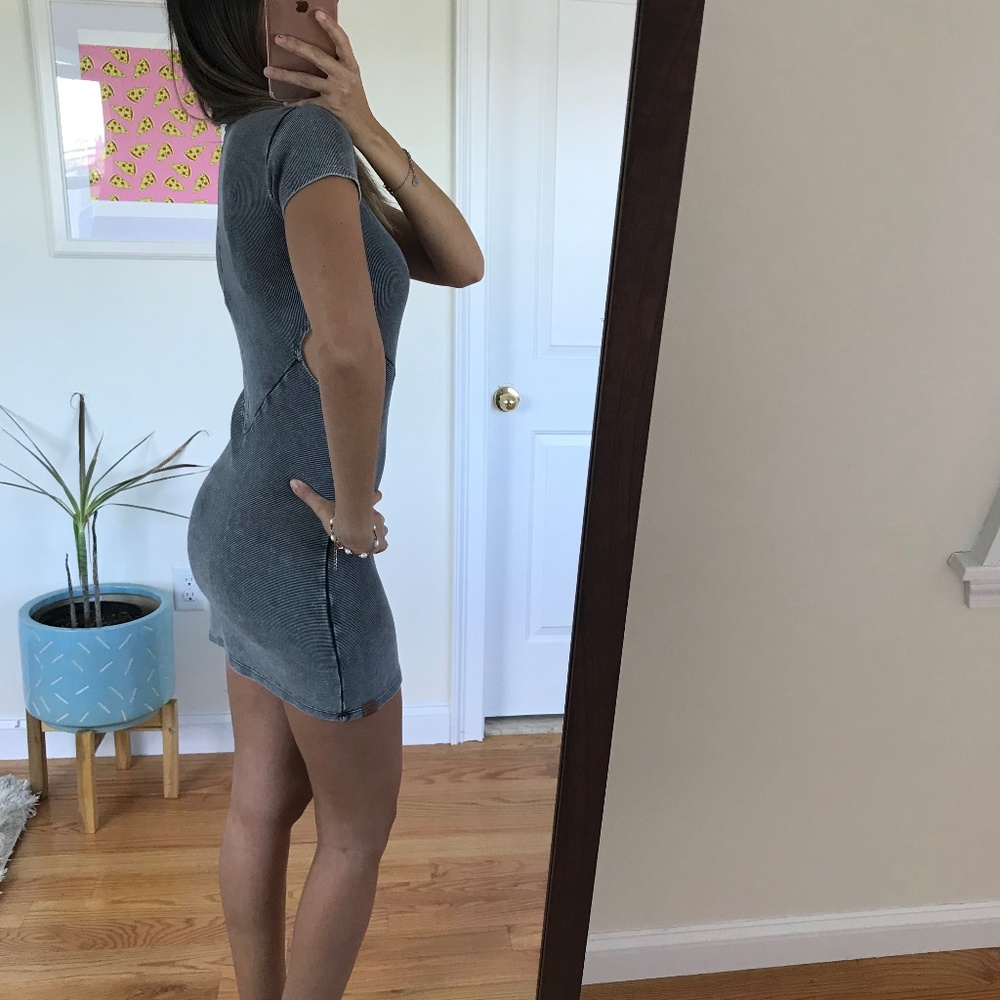 Mini dress - Picture 5 of 6